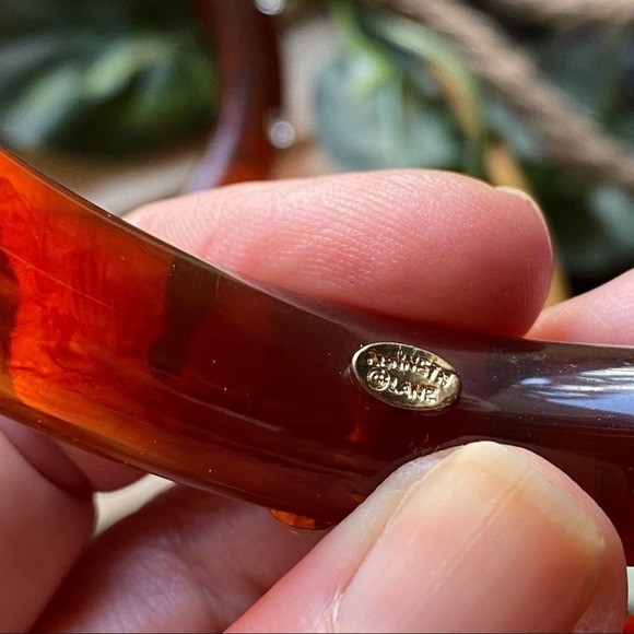 Vintage Signed Kenneth Lane KJL Lucite Rhinestone Bangles - Picture 2 of 8